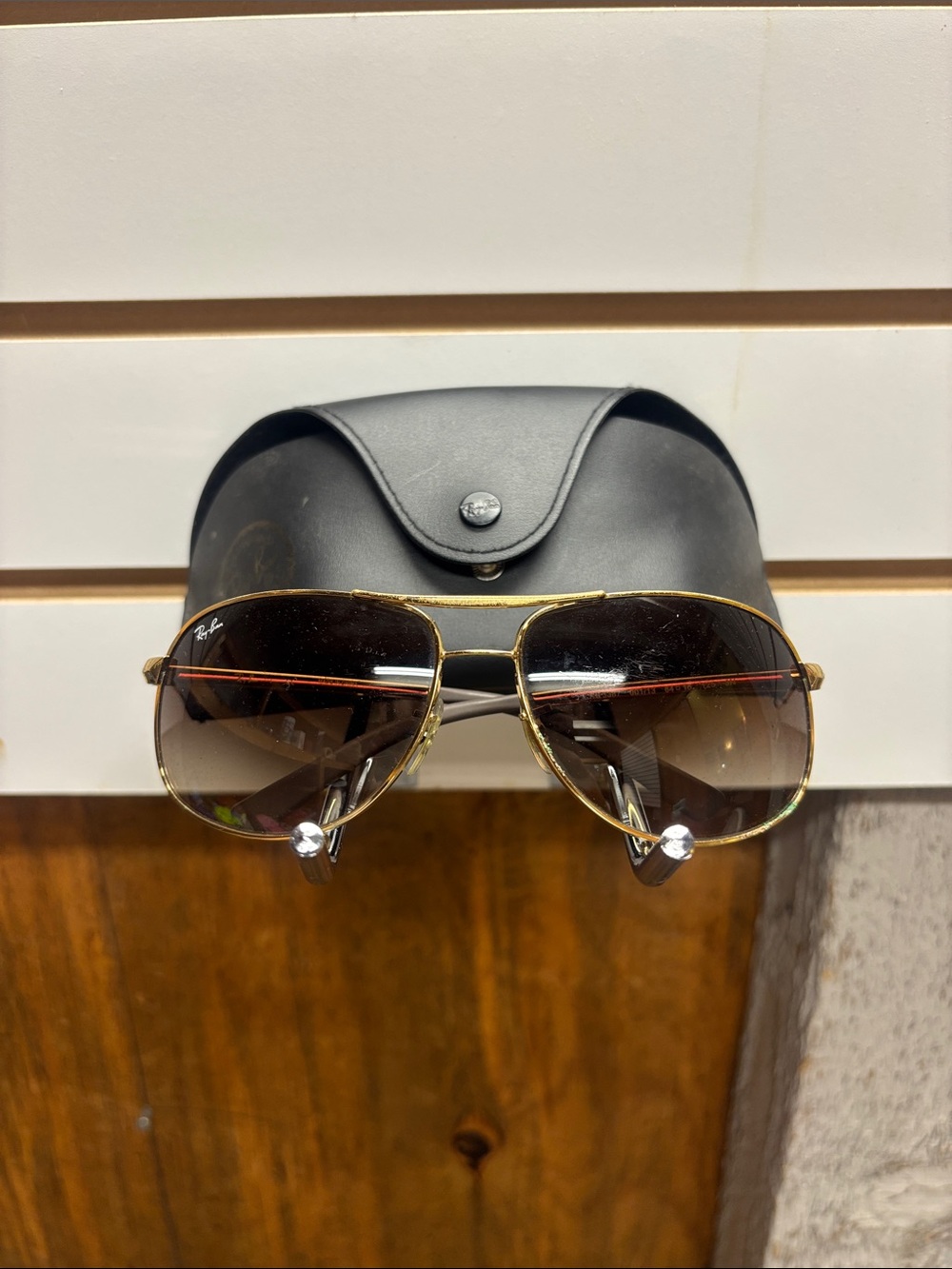 Ray-Ban Women’s Gold Frame Sunglasses with Brown Gradient Lenses